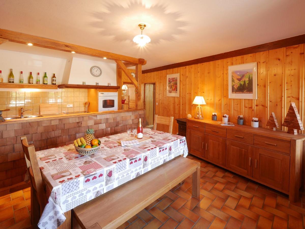 Domaine De Bellevue Gite Du Mont Poupet Marnoz Buitenkant foto