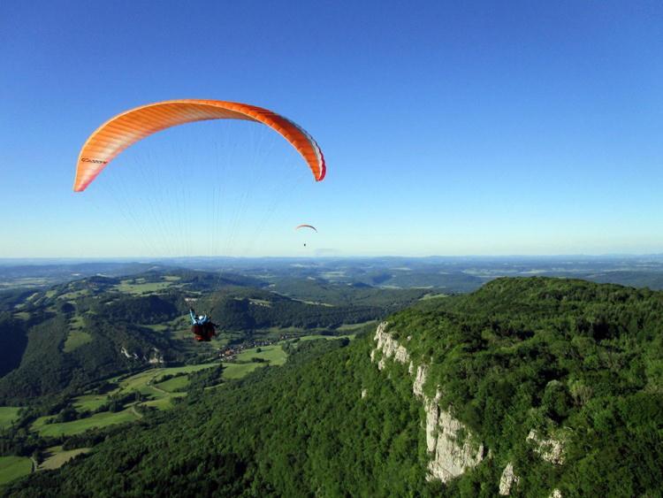 Domaine De Bellevue Gite Du Mont Poupet Marnoz Buitenkant foto